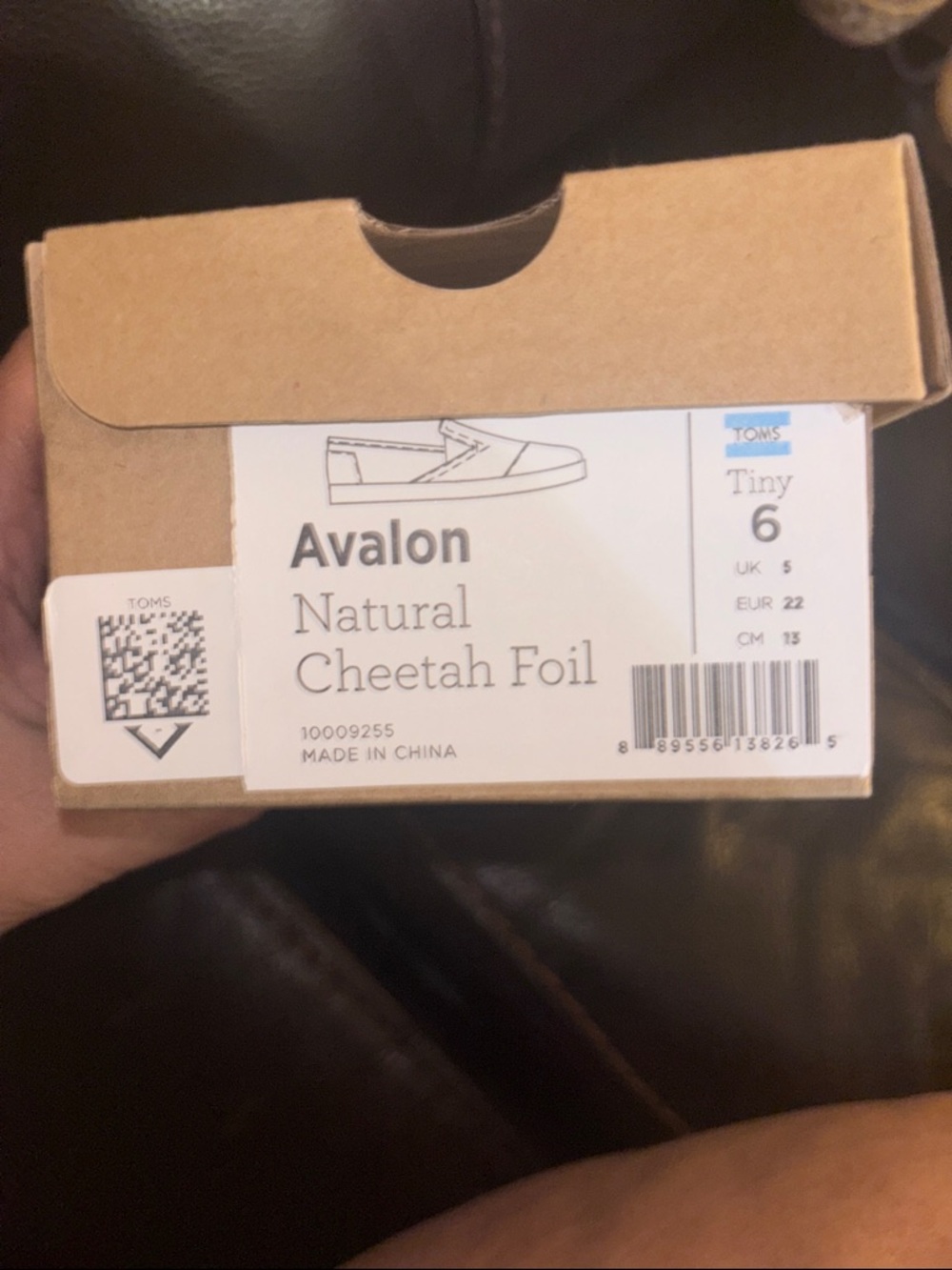Toms Avalon Tiny Slip-On Box in Brown and White